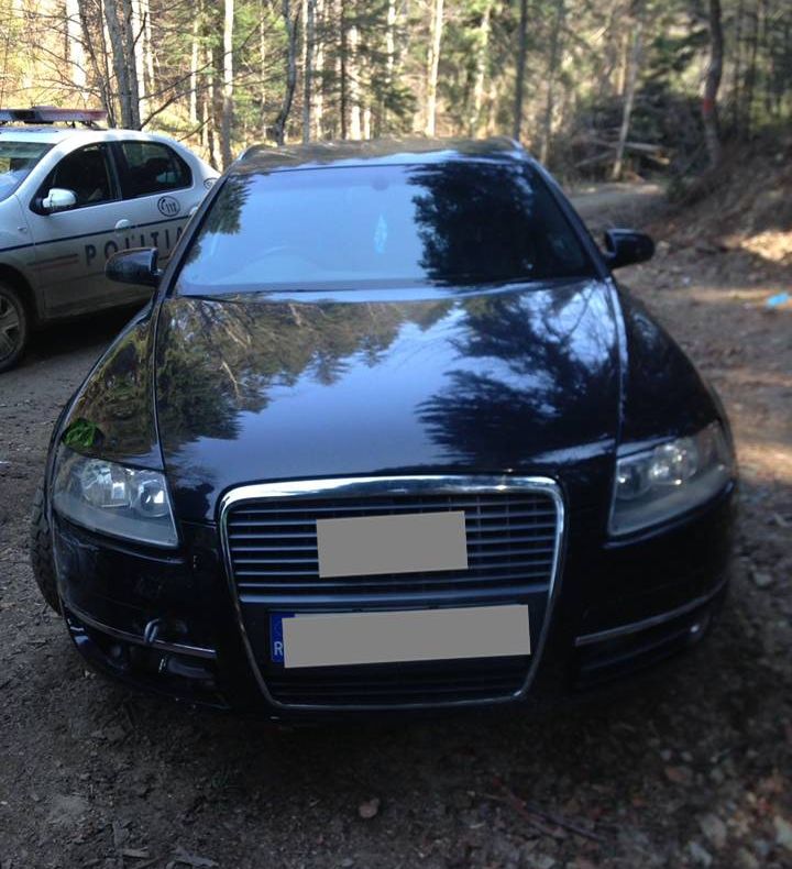 Autoturism cu aproape 12.000 pachete de țigări abandonat pe raza localității Sucevița