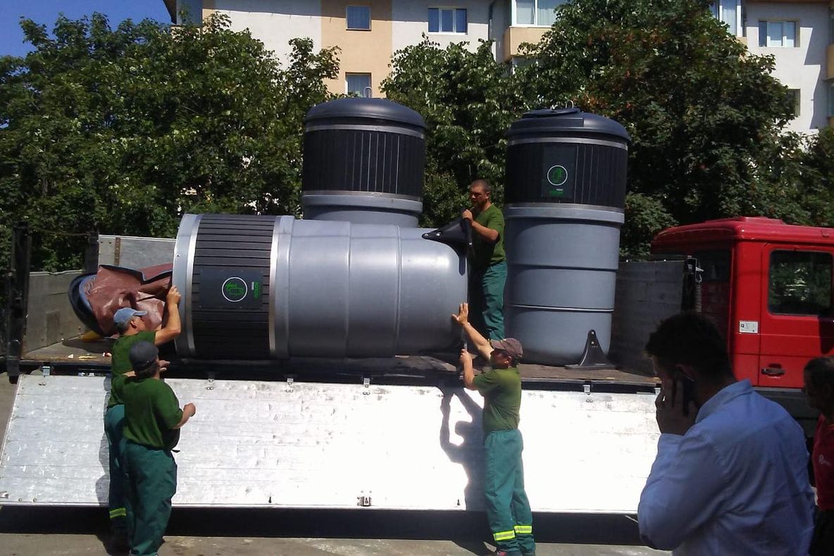 A început instalarea buncărelor de gunoi îngropate în municipiul Suceava