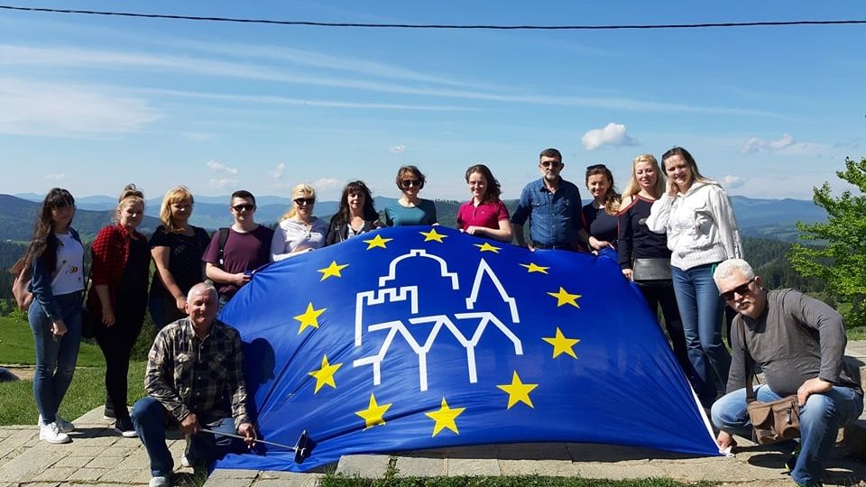 14 cursanți ai Lectoratului de limbă română al USV de la Cernăuți, într-o aplicație practică de patru zile în România