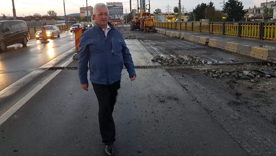 Reîncepe calvarul pe podul de la Bazar! Benzile de pe sensul dinspre Burdujeni, închise de miercuri dimineață