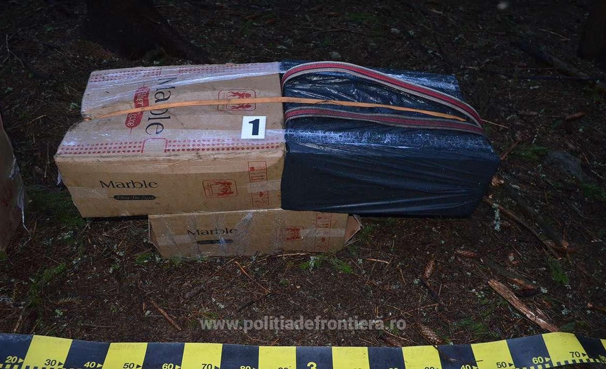 Țigări în valoare de peste 46.000 lei abandonate, după ce polițiștii de frontieră au tras șase focuri de armă FOTO