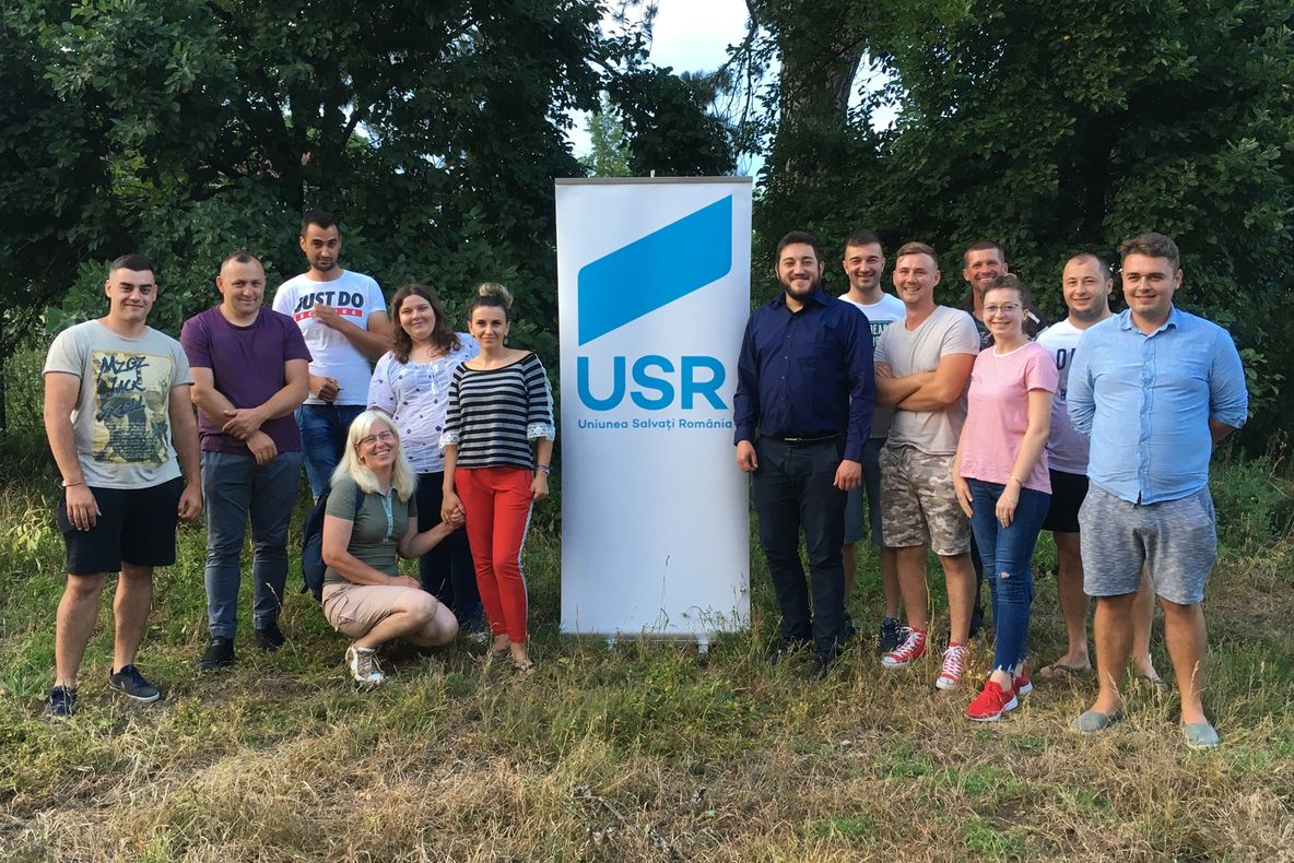 Trei noi filiale USR la Broșteni, Dolhasca și Vadu Moldovei