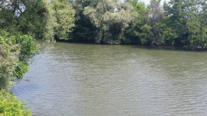 Pescar găsit mort în râul Moldova