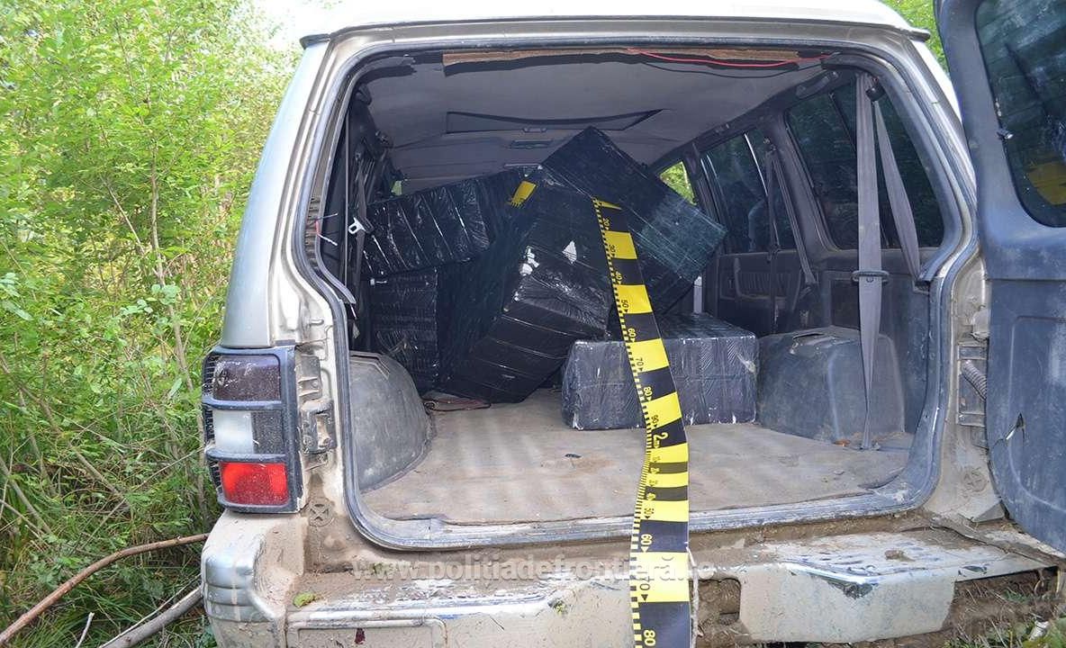 Focuri de armă pentru reținerea unor contrabandiști de țigări FOTO