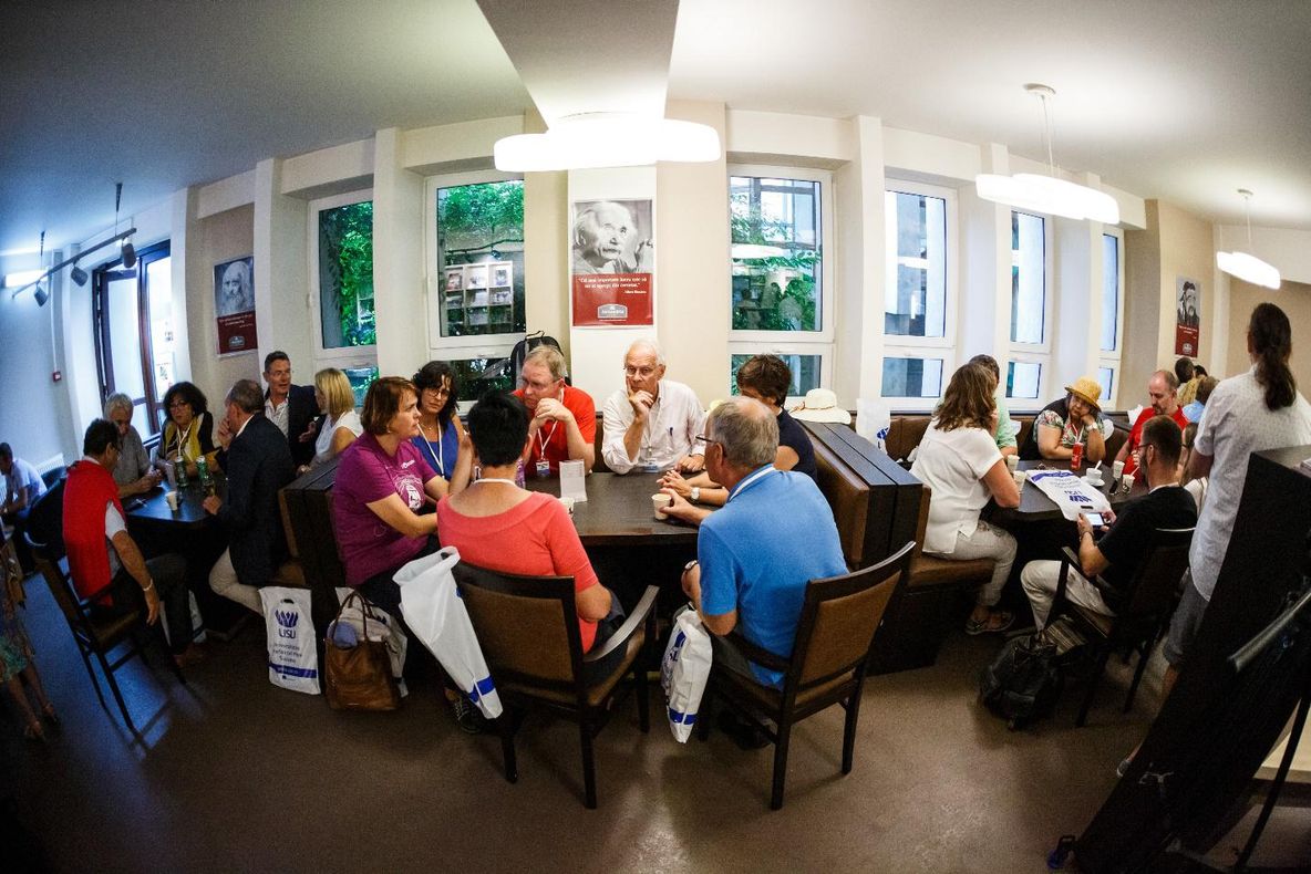 Discuții despre eventuale relații între USV și universității din Schwaben și Mayenne