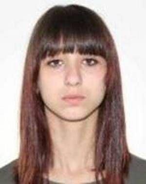O tânără de 21 de ani a dispărut fără urmă. Mama o caută cu disperare