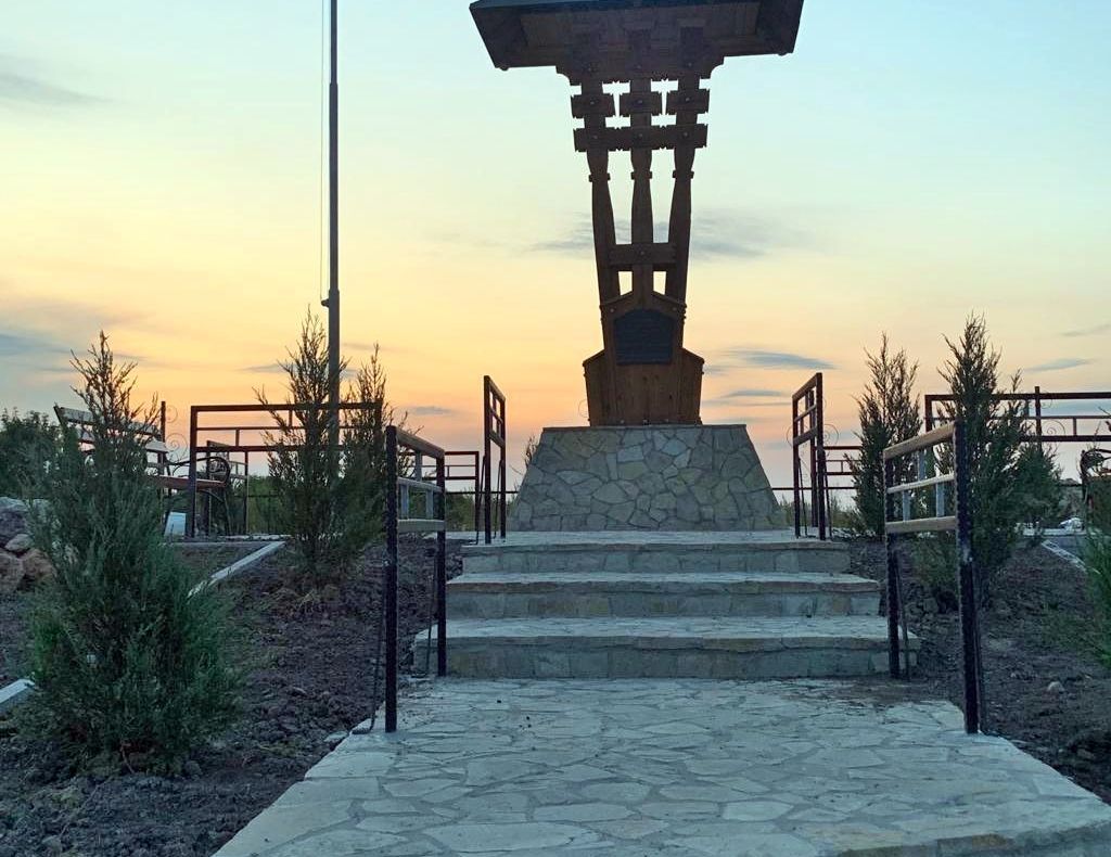 Monument dedicat ostașilor Regimentului 2 Grăniceri, la Spătărești