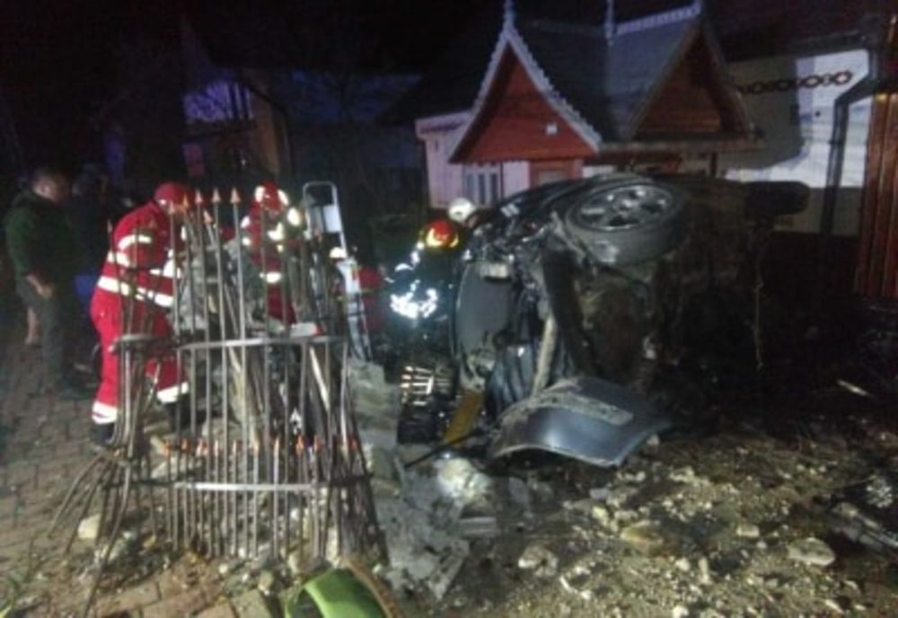 Tragedie la Putna. Un tânăr a murit iar un altul a fost grav rănit în urma unui accident rutier FOTO