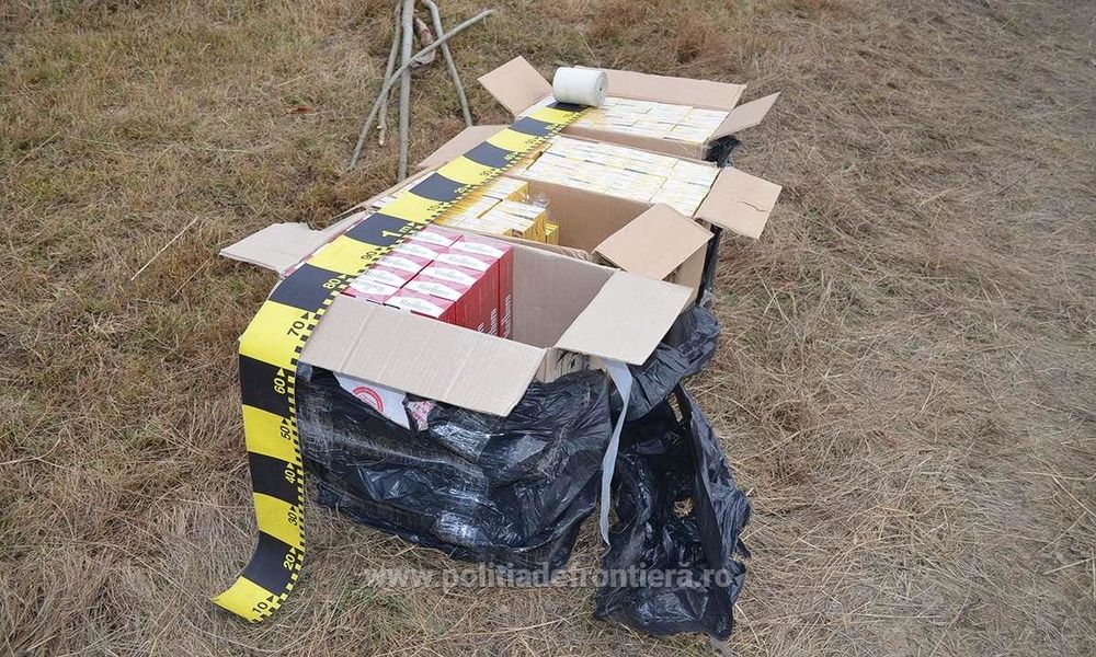 Țigări de contrabandă în valoare de 47.000 de lei descoperite într-o autoutilitară Foto