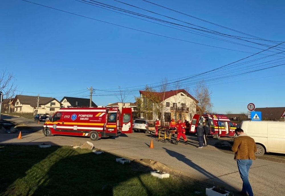 O mamă și copilul ei au fost răniți, după ce un șofer nu a acordat prioritate de trecere FOTO