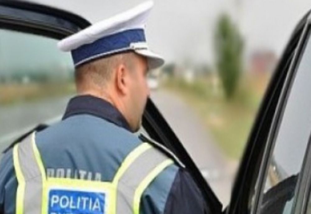 Tânără de 17 ani prinsă de polițiști în timp ce învăța să conducă mașina pe un drum public