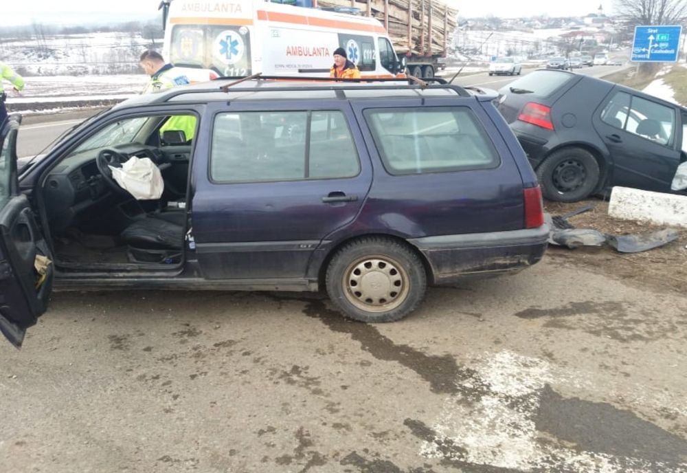 Accident pe raza localității Dărmănești. Trei persoane au fost rănite FOTO