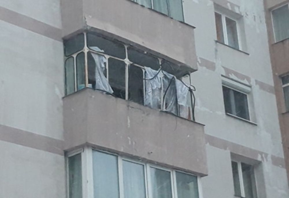 Explozie într-un apartament din municipiul Suceava FOTO