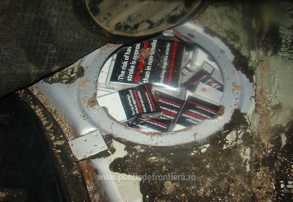 Țigări de contrabandă descoperite în rezervorul unui autoturism