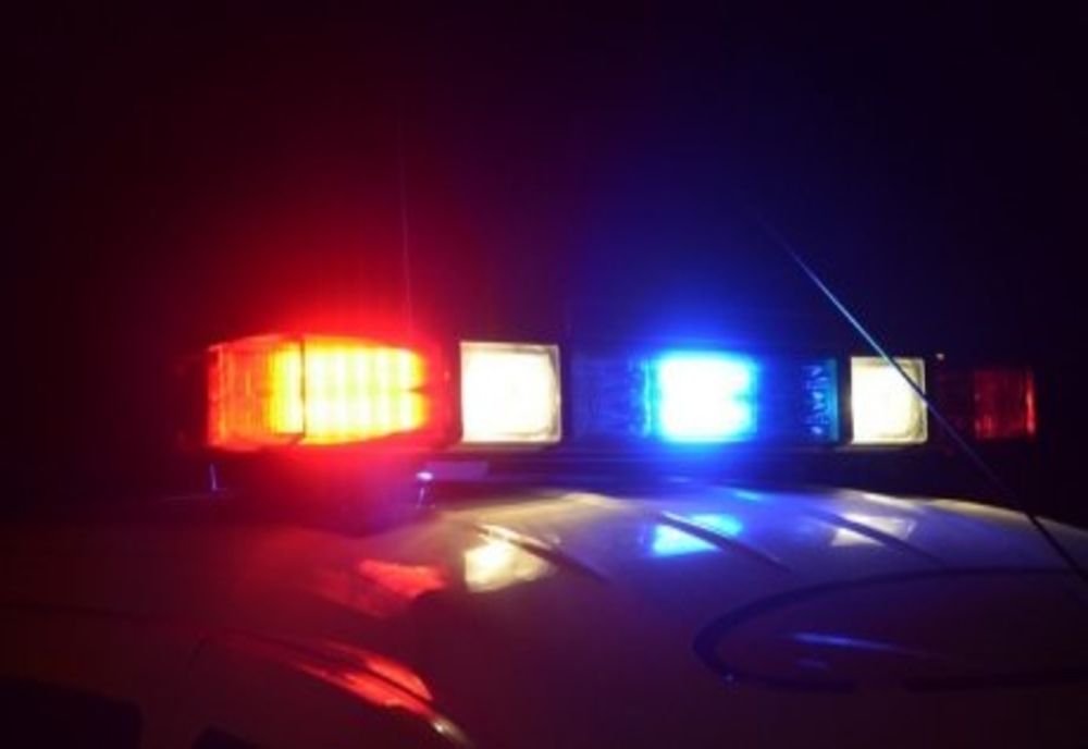 Un tânăr de 18 ani a ajuns la spital după ce s-a răsturnat cu mașina