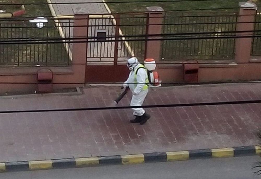 Toate străzile și trotuarele din municipiul Suceava vor fi dezinfectate FOTO