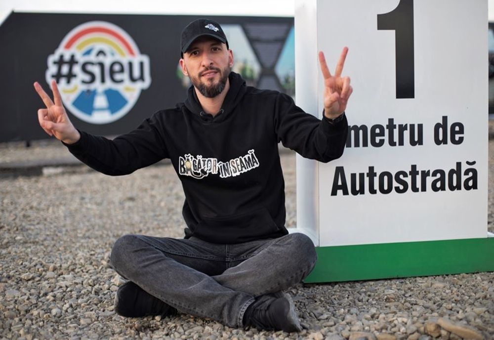 Ștefan Mandachi își donează primul metru de autostradă. Banii vor ajunge la Spitalul Județean Suceava VIDEO