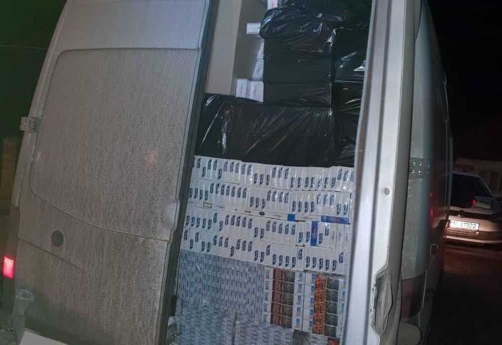 Tânărul din Vicovu de Sus, care a fost urmărit de polițiști mergând 1,5 km în marșarier, a fost trimis în judecată VIDEO