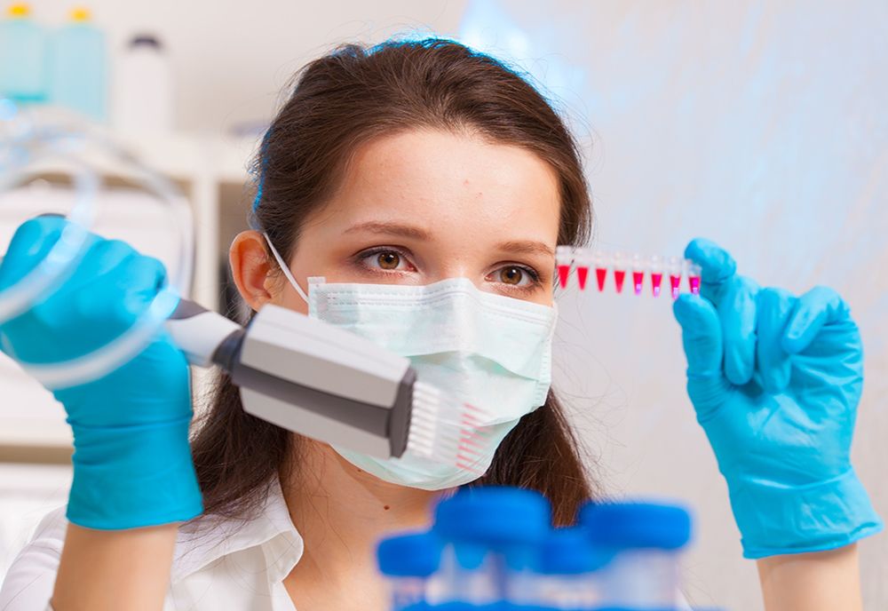 Focar de coronavirus la un cămin de bătrâni din Vama