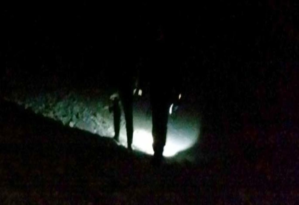 Gest extrem al unui bărbat din Gura Humorului. S-a legat cu un șiret de o mână și un picior și s-a aruncat în râul Moldova