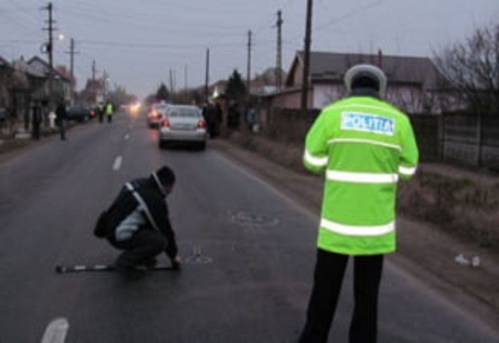A traversat neregulamentar strada și a murit. Avea doar 27 de ani