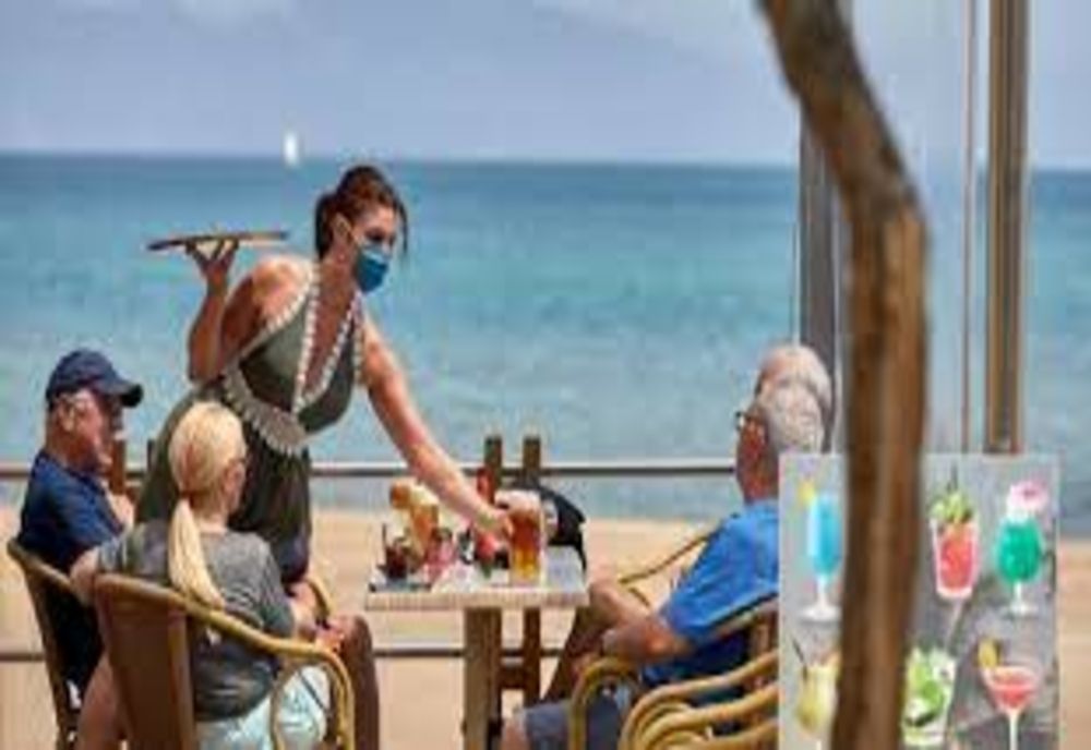 Agențiile de turism propun ca România să preia modelul Greciei pentru a redeschide sezonul turistic