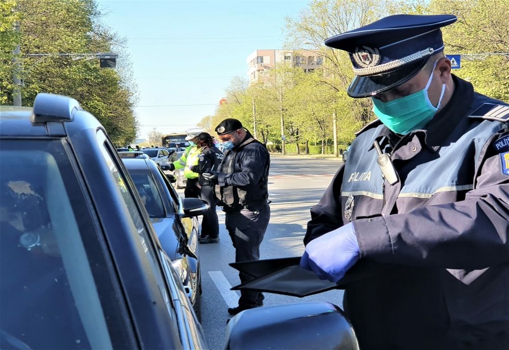 Amenzi de peste 8.400 lei aplicate de poliţişti