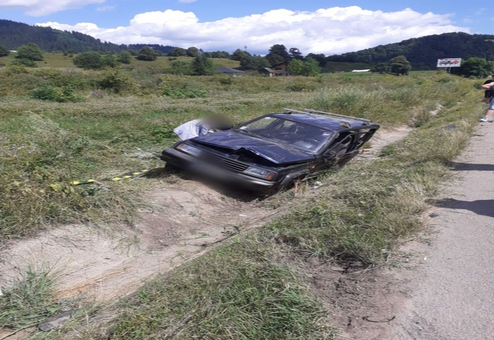 Accident rutier la ieșirea din municipiul Câmpulung Moldovenesc. Patru persoane au ajuns la spital (FOTO)