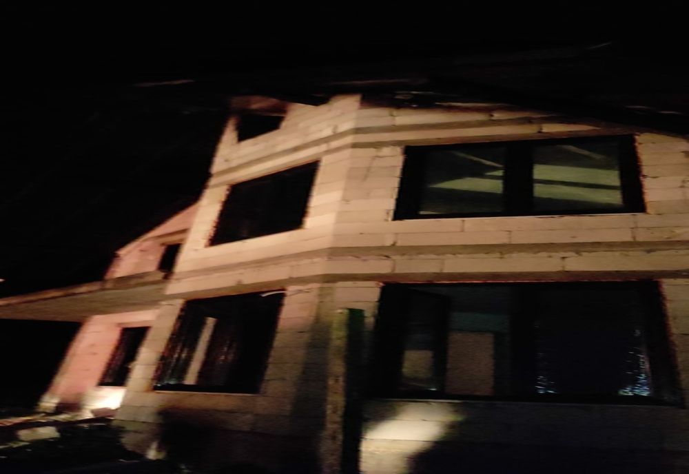 Casă lovită de trăsnet în județul Suceva- FOTO