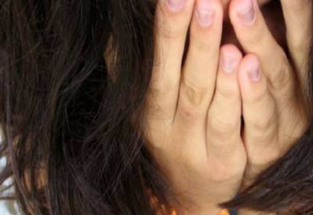 Arestat preventiv după ce şi-a violat fetiţa în vârstă de 6 ani