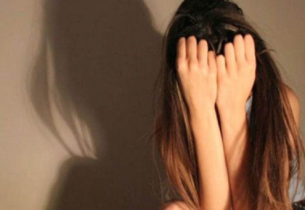 Cum s-a aflat că educatoarea din Suceava viola fetițe la 52 de ani