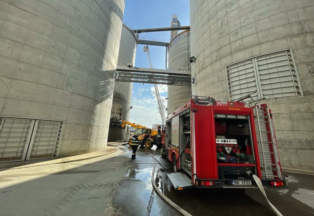 Incendiu la un siloz din Rădăuți