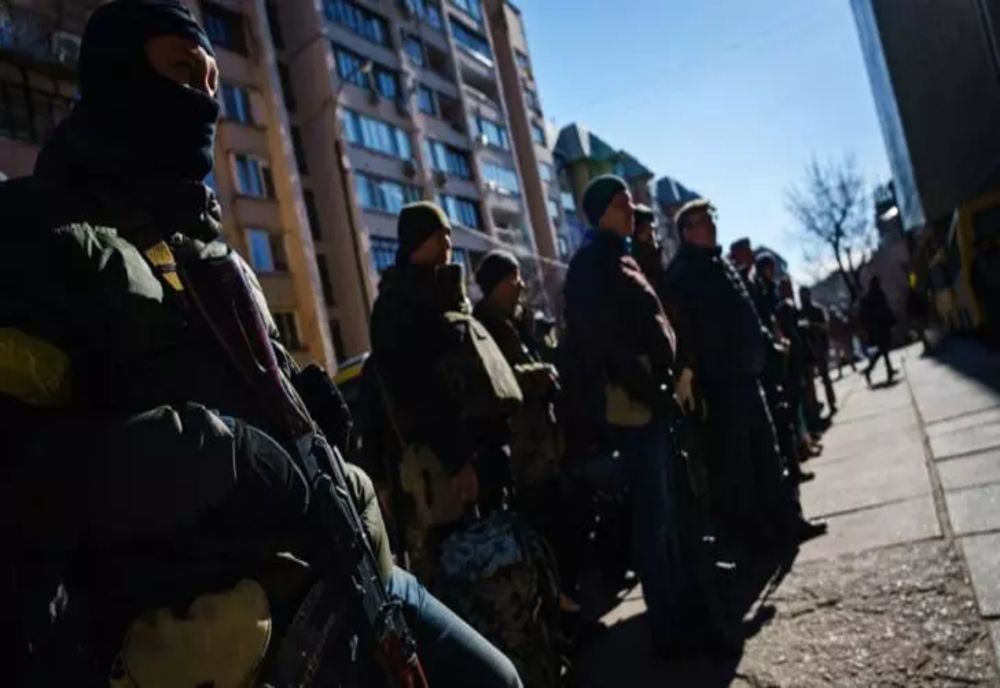 RĂZBOI Rusia-Ucraina ZIUA 6. CONVOIUL uriaș al rușilor, lângă Kiev. Se pregătește asaltul final