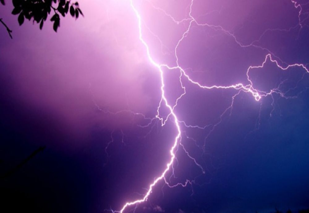 Prognoza meteo 9 mai: revin ploile torențiale - zonele lovite puternic de grindină