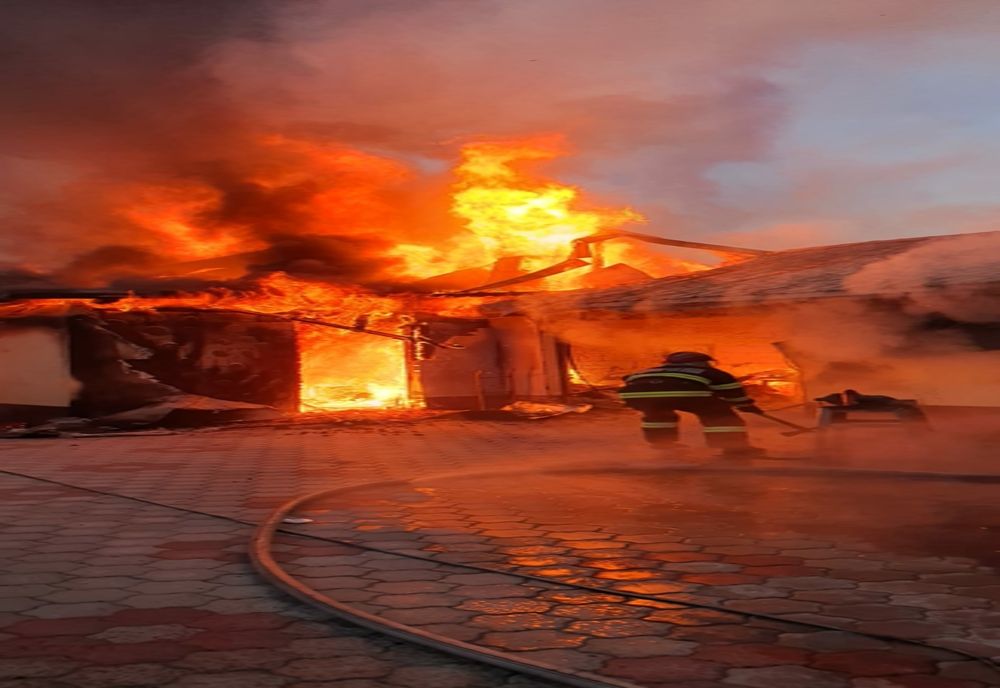 Incendiu la o gospodărie din Pătrăuți