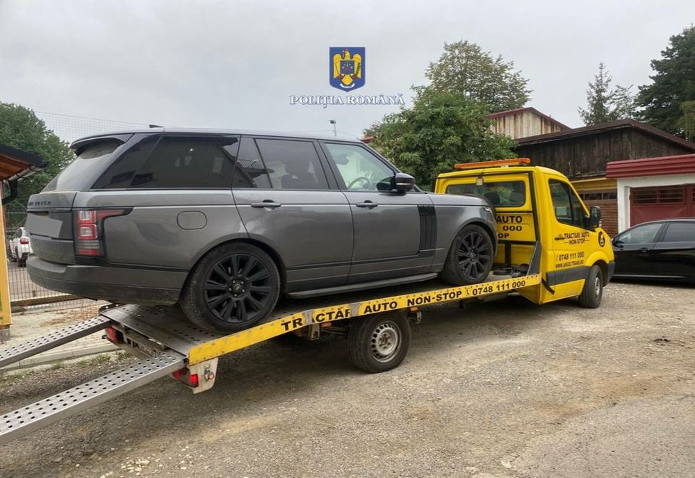 Grupare infracțională din Rădăuți specializată în furturi și dezmembrări de autoturisme de lux, destructurată de polițiși