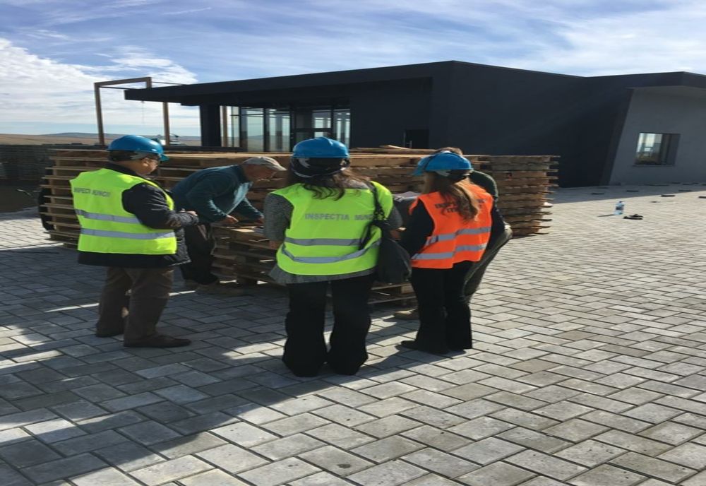 Firmele de construcții din Suceava, verificate de inspectorii ITM