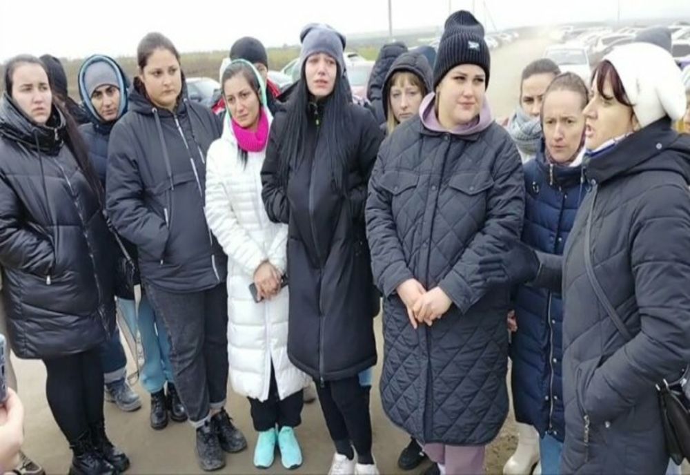 Soțiile soldaților ruși s-au dus la granița cu Ucraina și cer să-și ia bărbații înapoi acasă