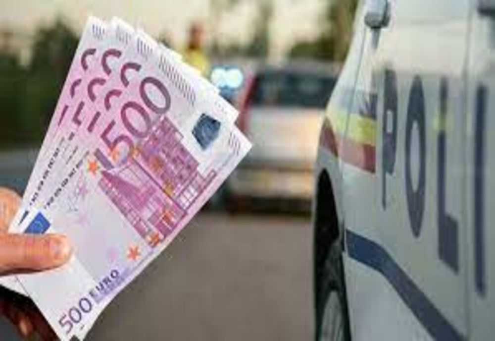 25 de inculpaţi din "Dosarul permiselor de la Suceava", trimişi în judecată