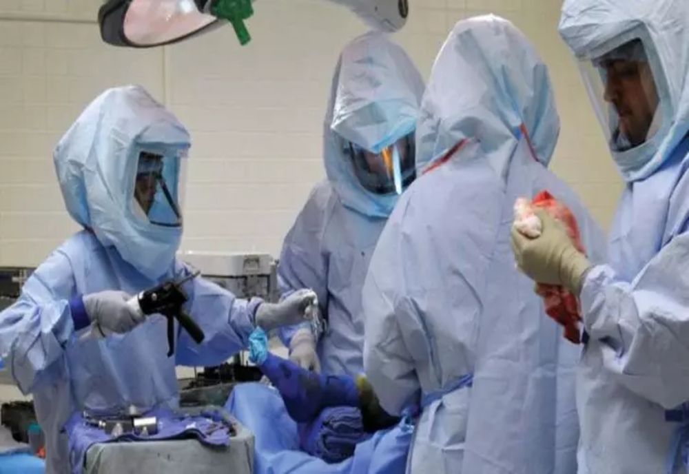 VIDEO Luau STENTURI de la morți și le montau unor pacienți în viață. Zeci de percheziții în 4 județe, detalii șocante