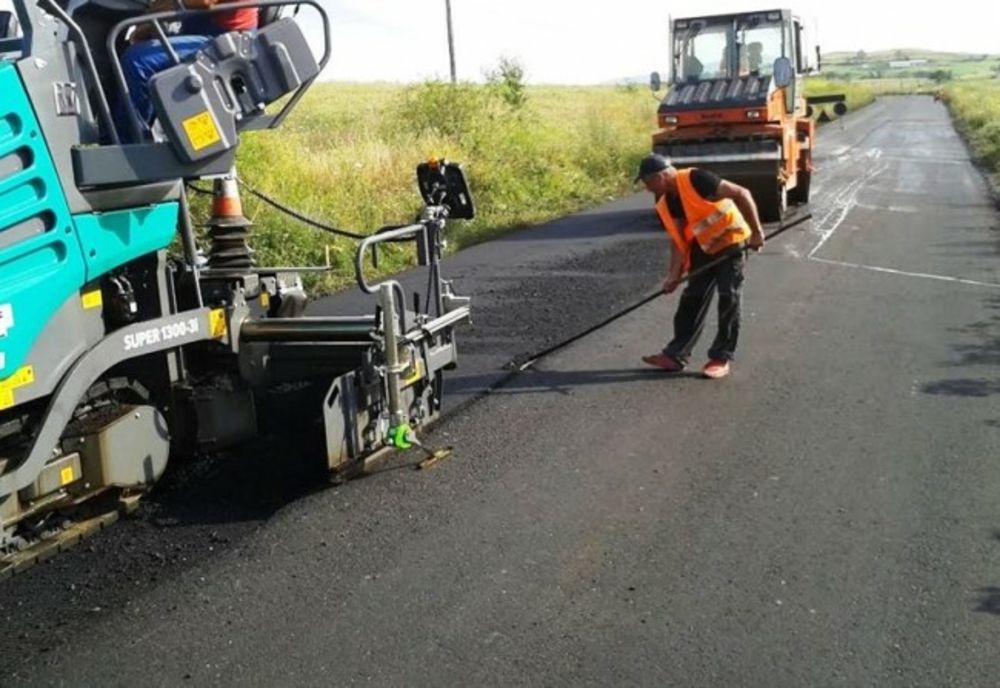 Milioane de euro investite în drumul care leagă două județe, pentru deschiderea unei zone turistice