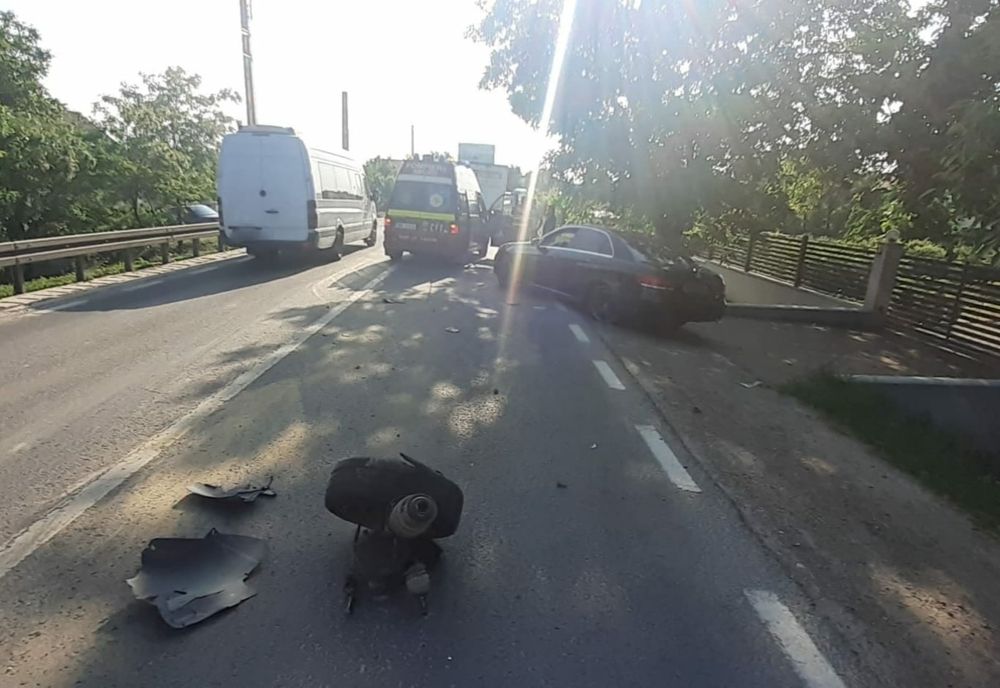 Carambol cu patru autovehicule pe raza localității Plopeni