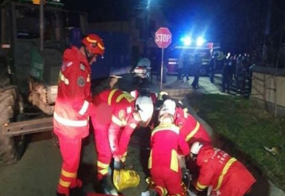 ACCIDENT GRAV ÎN SUCEAVA. UN COPIL DE 13 ANI A MURIT, DUPĂ CE UN MOPED ȘI UN TRACTOR S-AU CIOCNIT