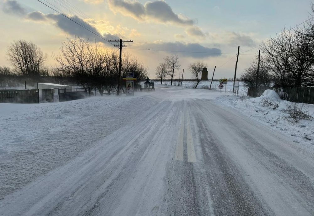Ceață deasă și ninsori în Ajunul Crăciunului. Trafic îngreunat pe multe șosele din România