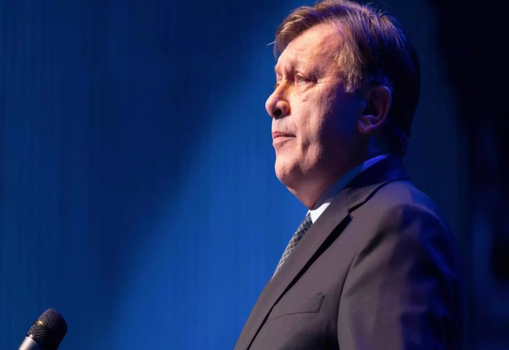 Crin Antonescu, acuzații dure: "PNL, captiv în propaganda agresivă a lui Bolojan"