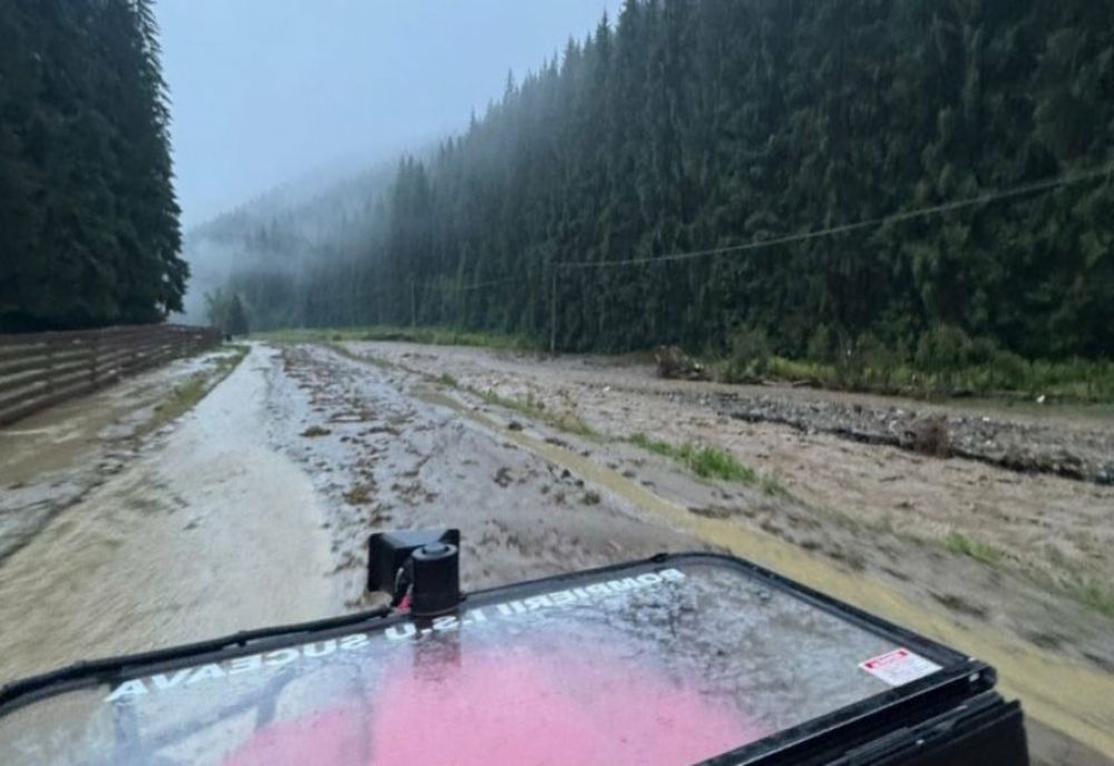 DN18 S-A SURPAT PE O LUNGIME DE APROAPE 30 DE METRI, ÎN LOCALITATEA CÂRLIBABA