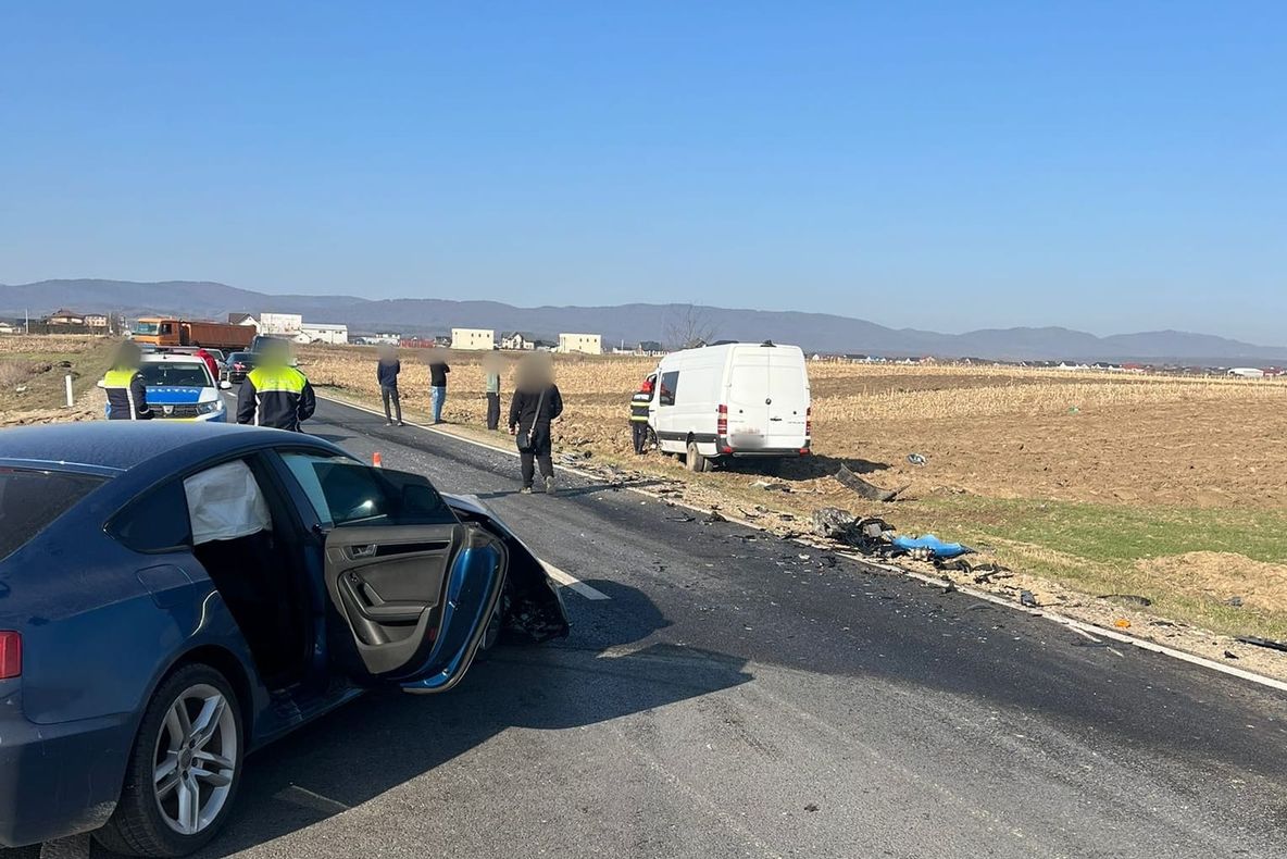 Accident între Marginea și Rădăuți. Trafic blocat pe ambele sensuri