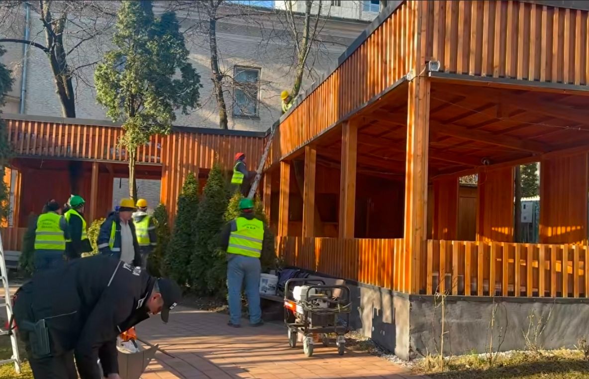 Răzbunare sau coincidență? Terasa Taco Loco, demolată la scurt timp după suspendarea primarului Sucevei din PSD