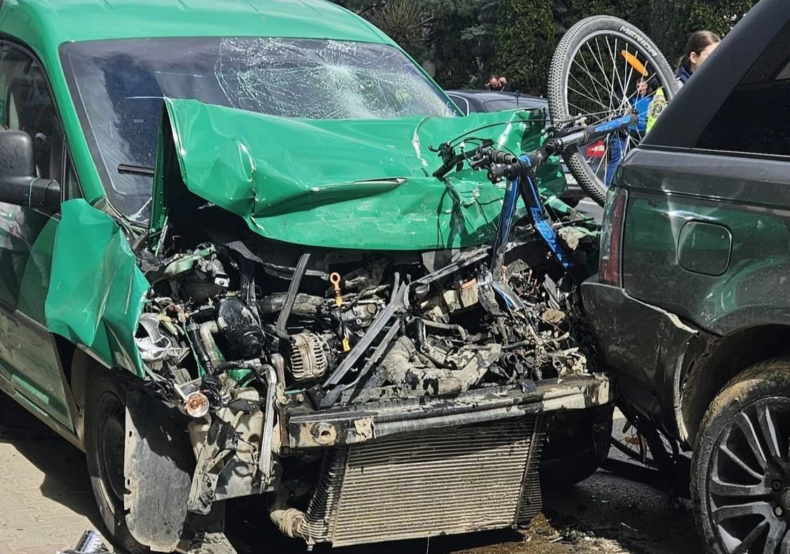 Accident grav la Vama