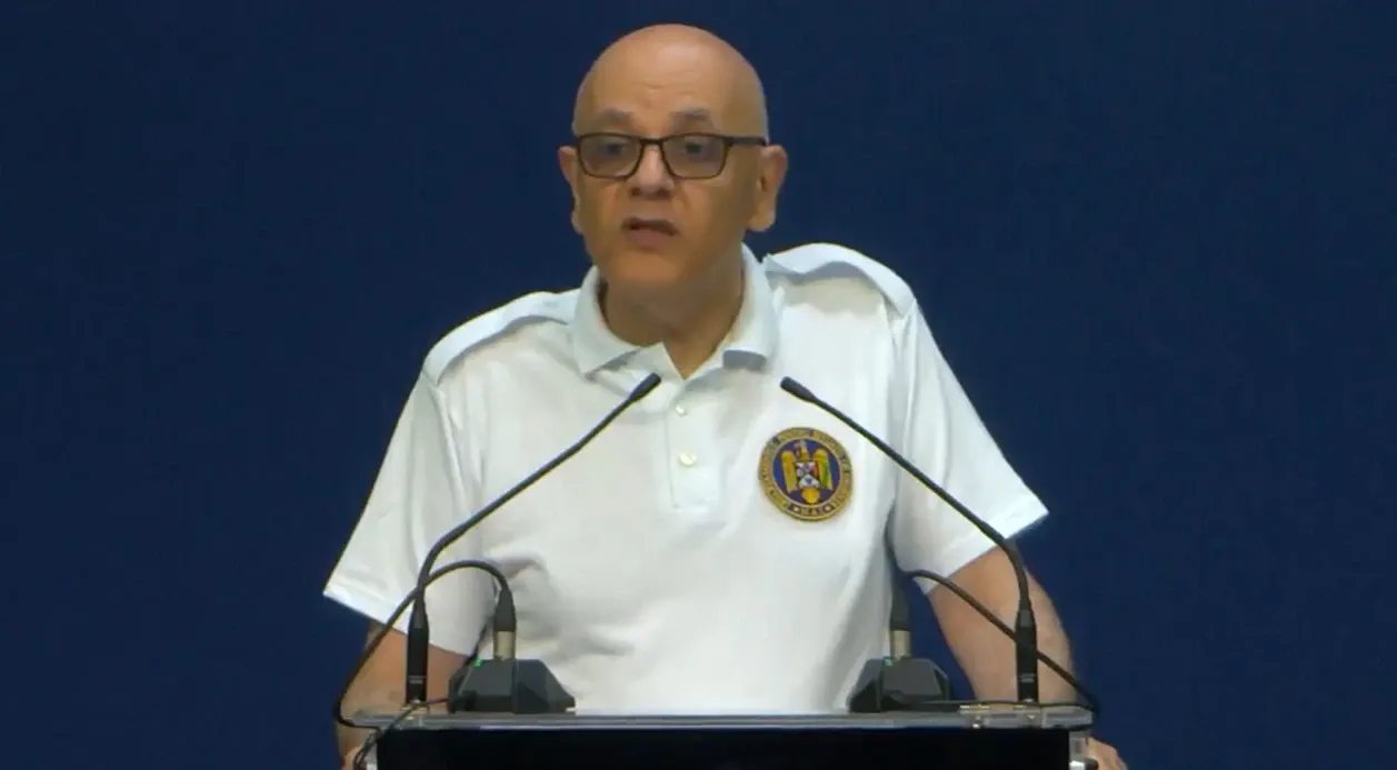 Raed Arafat le cere românilor să se pregătească pentru pene de curent. Ce trebuie să conțină kitul de urgență